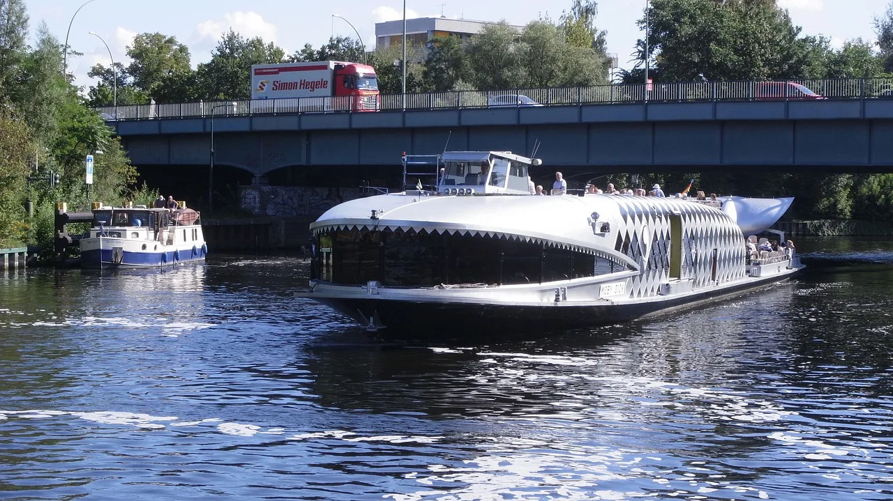 berlin spandau schifffahrt